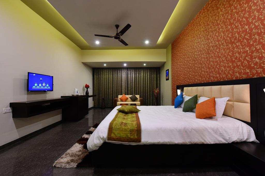 Hotel Opulence Nadiad Exterior photo