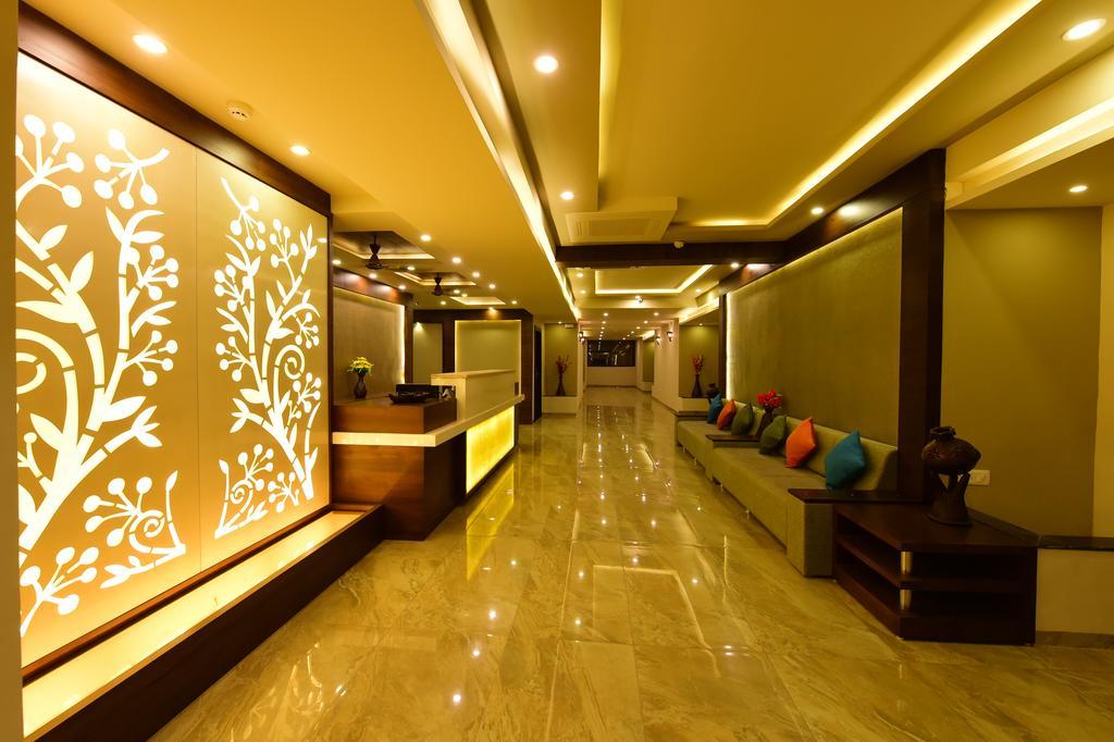 Hotel Opulence Nadiad Exterior photo