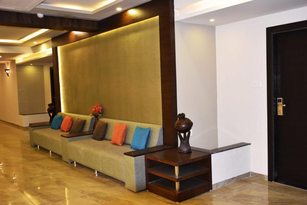 Hotel Opulence Nadiad Exterior photo