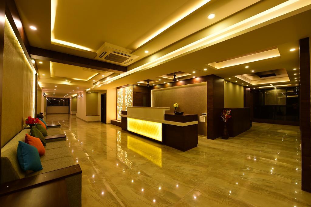 Hotel Opulence Nadiad Exterior photo